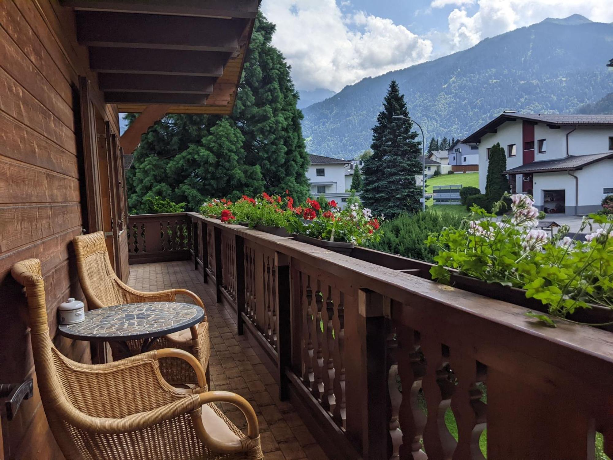 Hotel Montahaus Vandans Zimmer foto